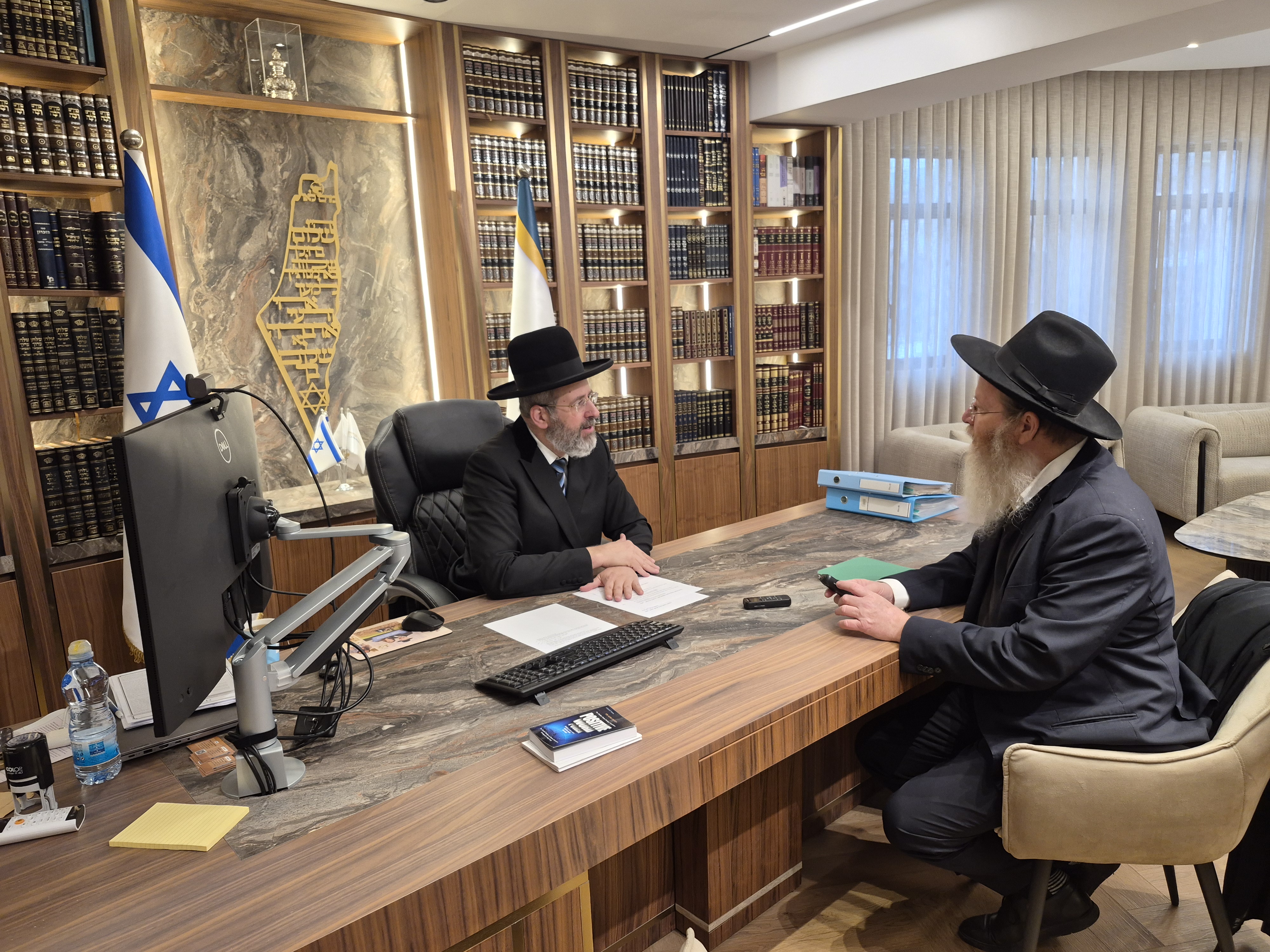 חזנות – מצוה או טרחה?